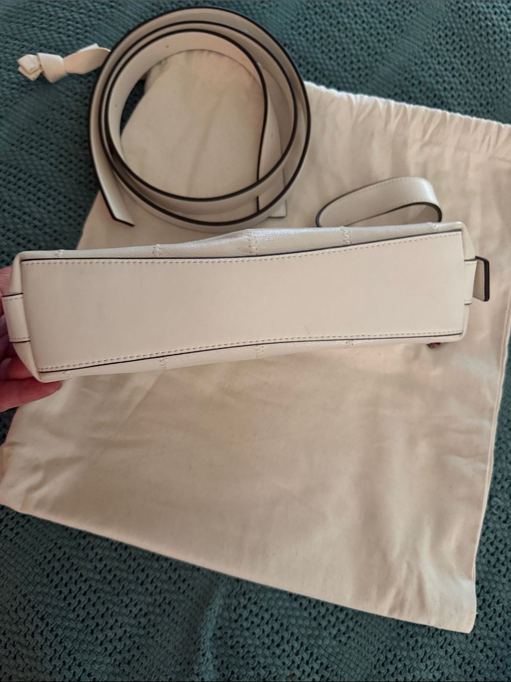 Coachtopia Cream Leather Shoulder Bag with Multicolor Accent - Picture 5 of 9
